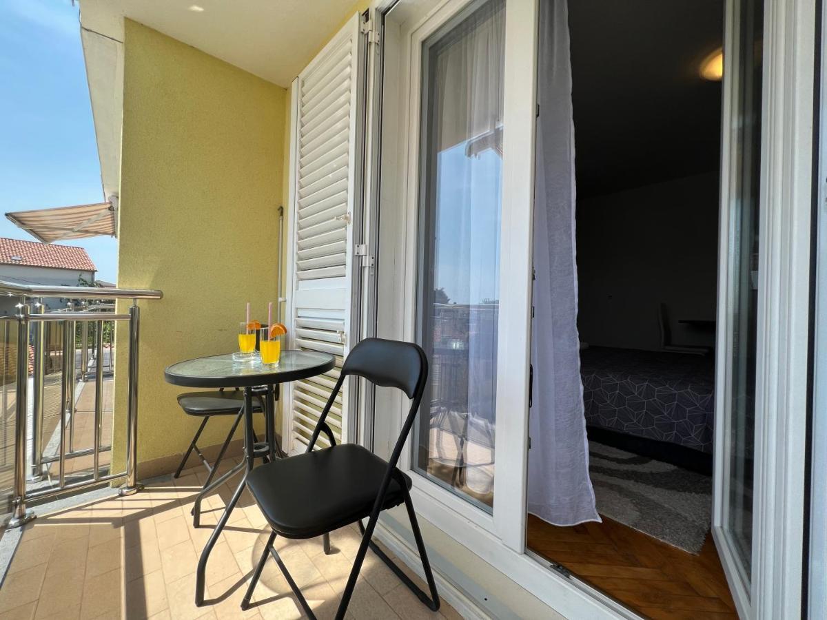 House Roca Apartment Vodice Exterior foto