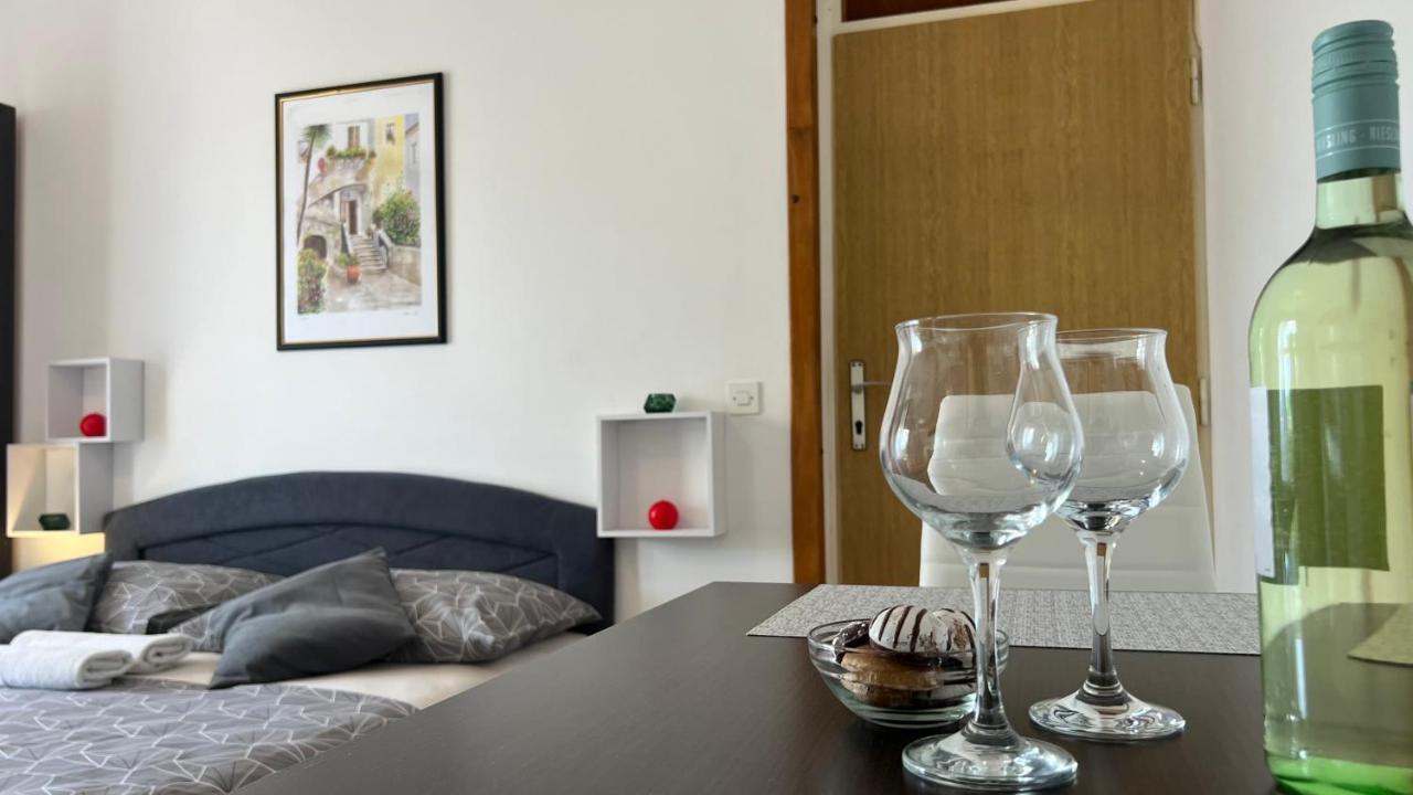 House Roca Apartment Vodice Exterior foto